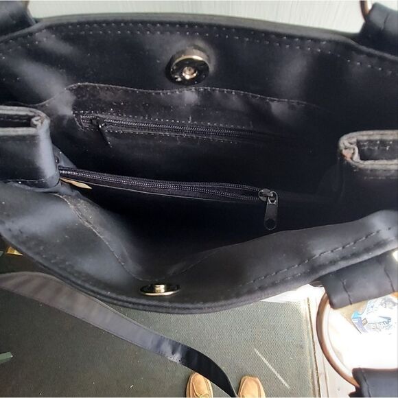 DKNY Black Fabric shoulder bag/purse - Picture 13 of 13